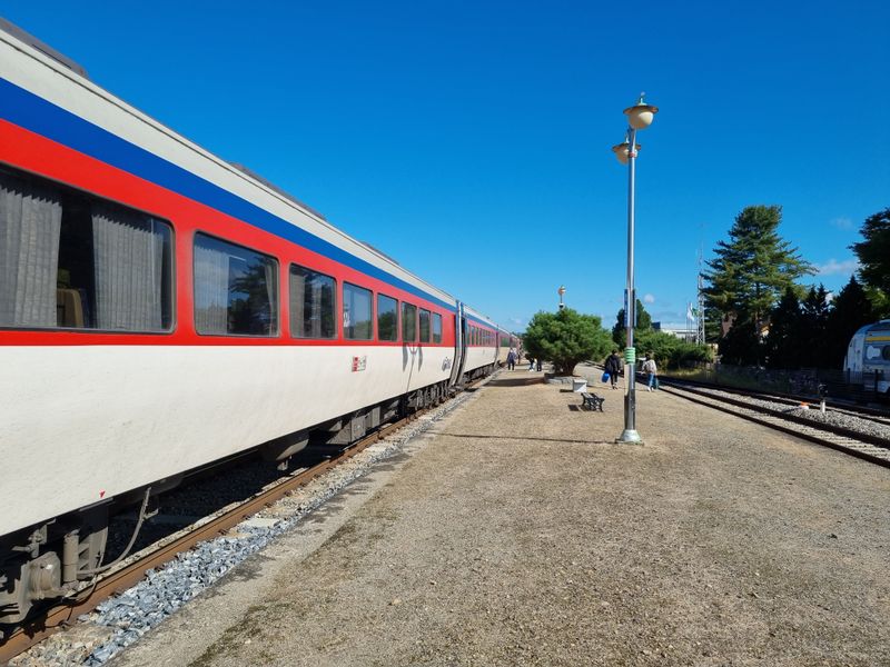 Quiz image attachment