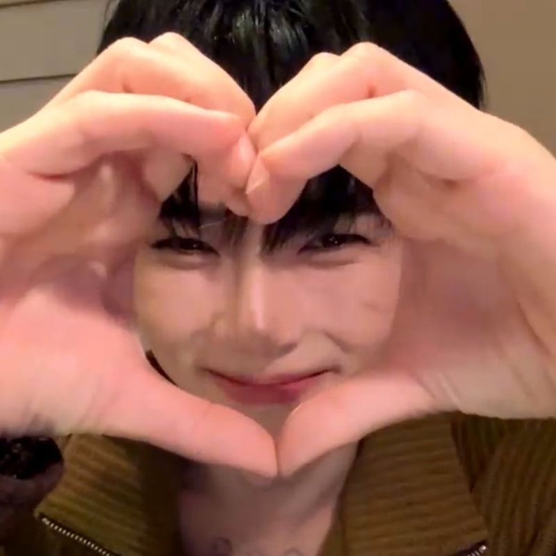 Quiz image attachment